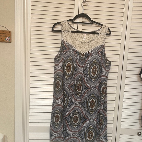 Xhilaration Dresses & Skirts - Xhilaration Gray and Brown Patterned Dress